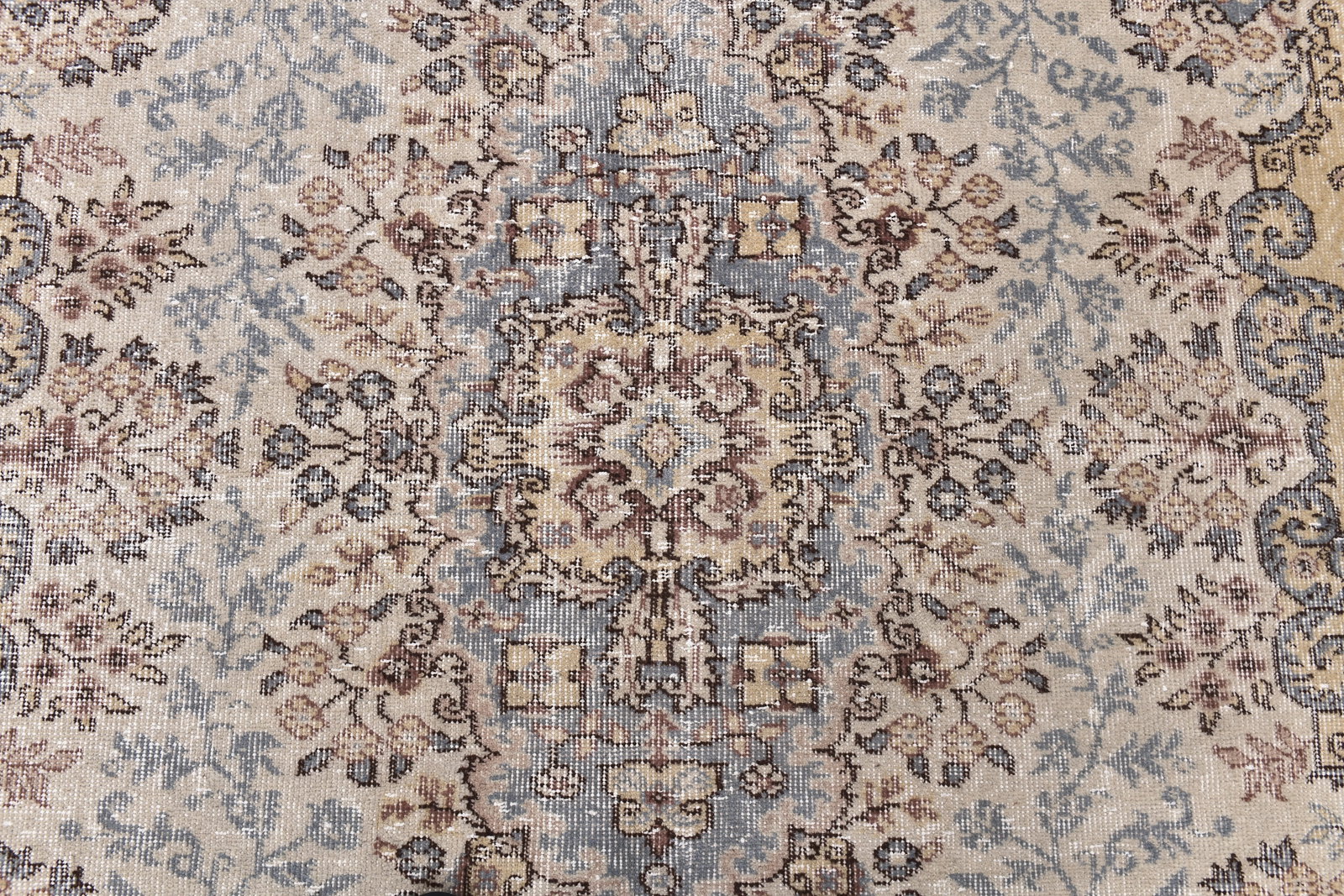 5'4'' x 8'10'' Handmade Vintage Wool Rug - 243993 - 5