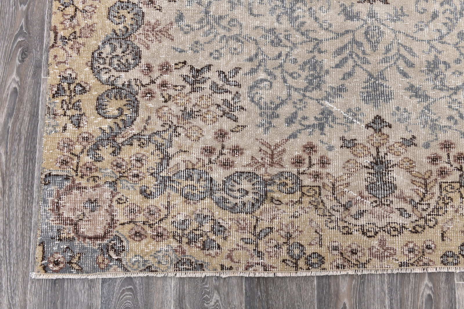 5'4'' x 8'10'' Handmade Vintage Wool Rug - 243993 - 9