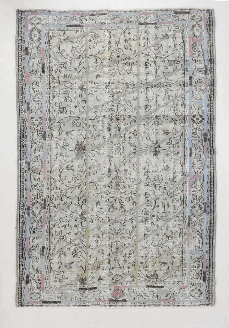 6'0'' x 9'0'' Handmade Vintage Wool Rug - 23321: Title: 6'0'' x 9'0'' Handmade Vintage Wool Rug - 23321 Description:6'0'' x 9'0'' Handmade Vintage Wool Rug - 23321 Origin:Turkiye Date/Period:1960-90 Materials:Wool,Cotton Dimension:6'0''x9'0'' ft, 18