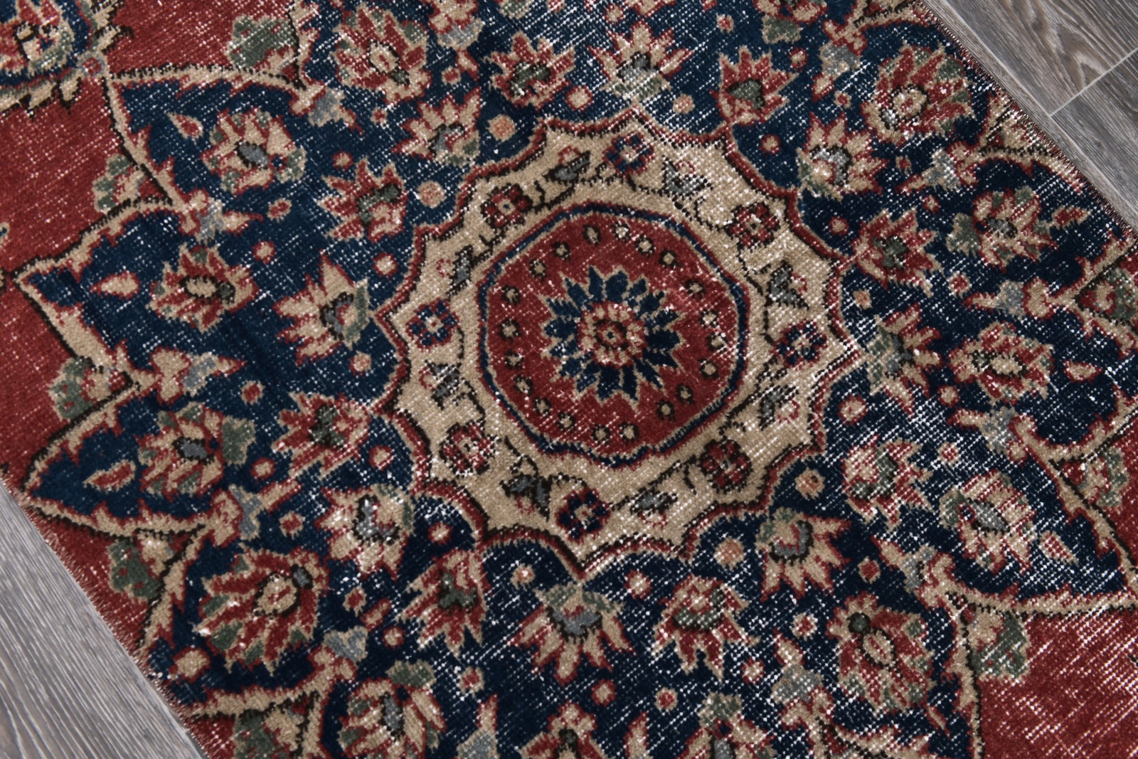 2'7'' x 6'9'' Turkish Vintage Runner Rug - 243964 - 4