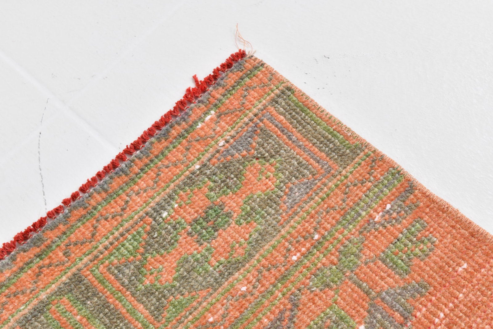 4'8'' x 8'4'' Handmade Vintage Wool Rug - 2032 - 10