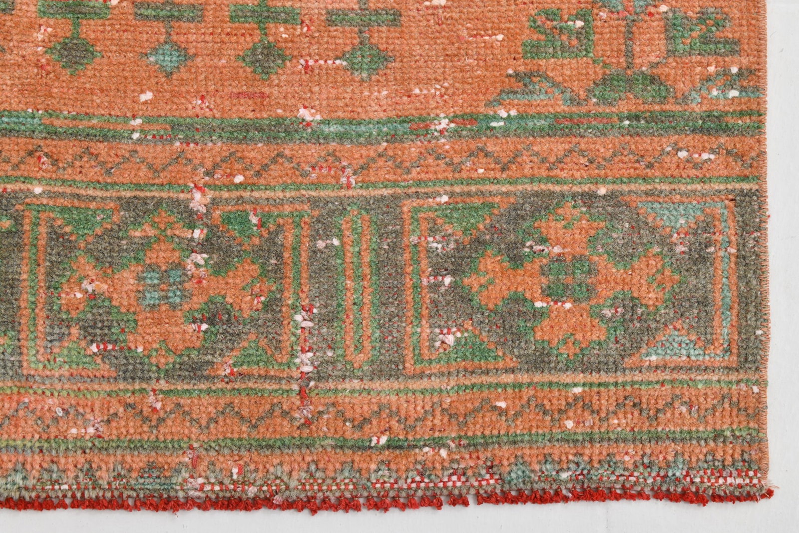 4'8'' x 8'4'' Handmade Vintage Wool Rug - 2032 - 11