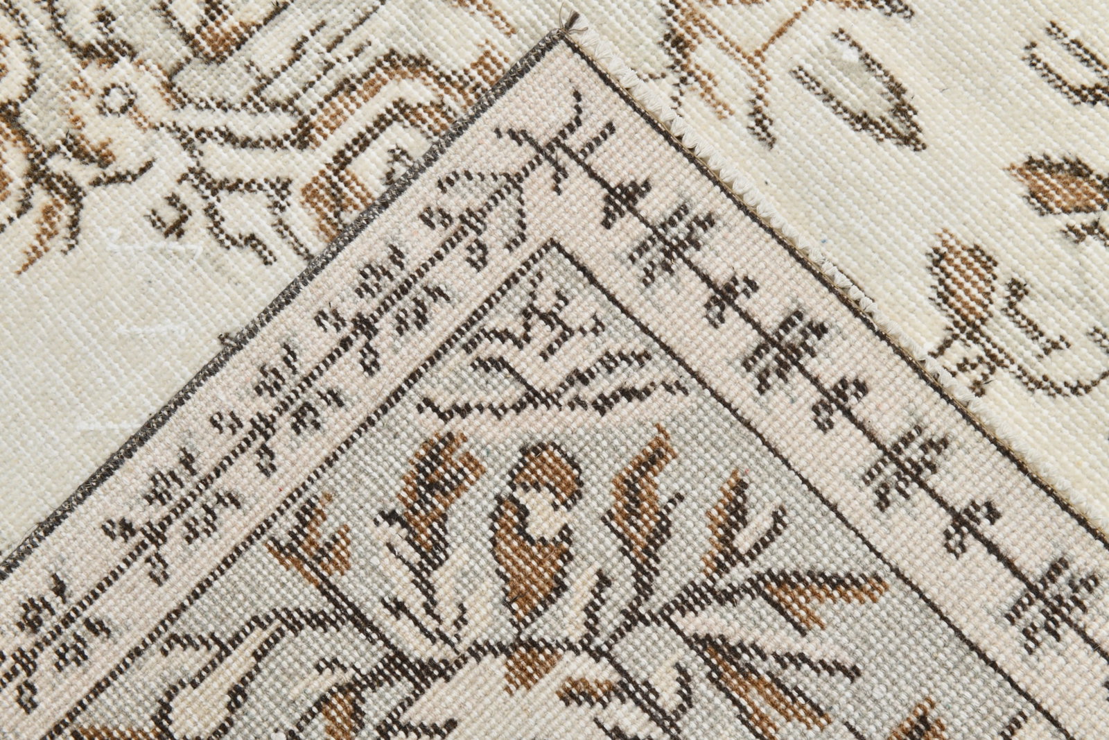 5'7'' x 9'4'' Vintage Wool Runner Rug - 22306 - 14