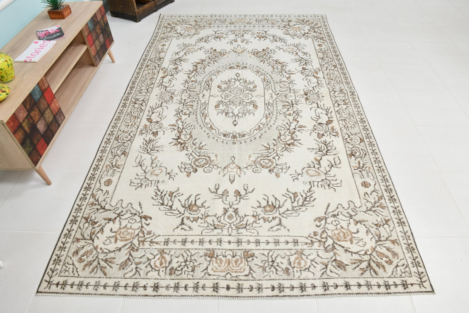 5'7'' x 9'4'' Vintage Wool Runner Rug - 22306 - 5