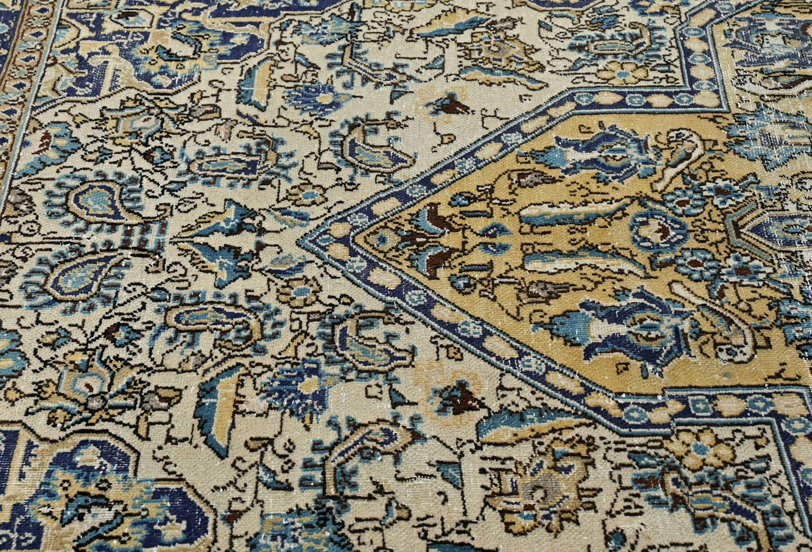 Semi Antique Cream Floral 3X6 Distressed Vintage Oriental Rug - 7