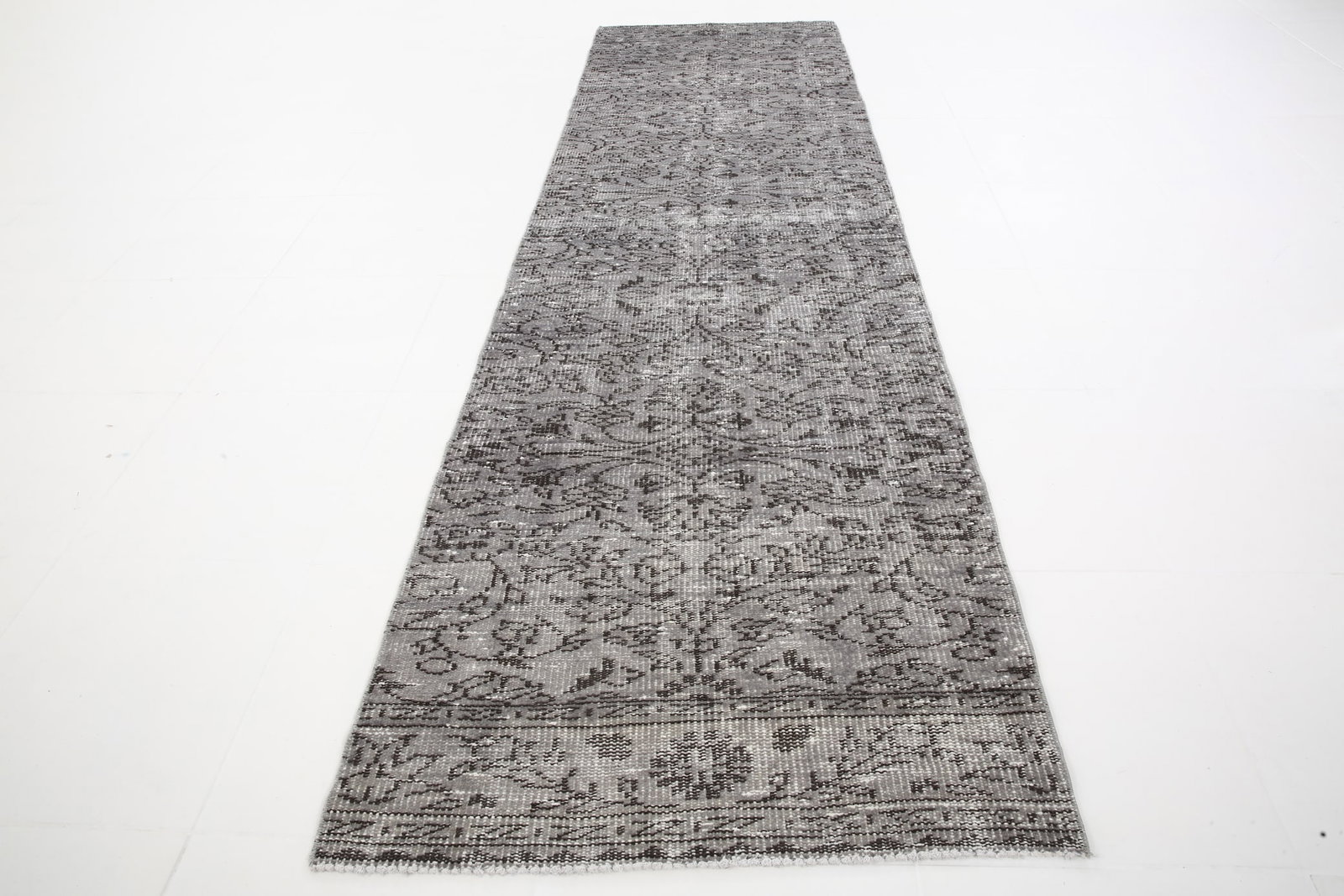 2'9'' x 9'6'' Turkish Vintage Runner Rug - 2995 - 3