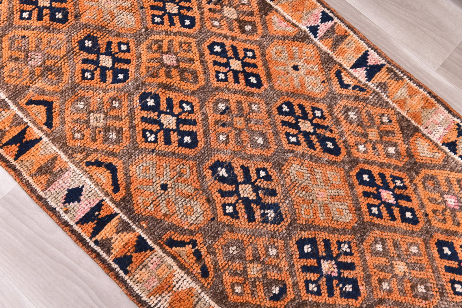 2'8'' x 12'3'' Vintage Wool Runner Rug - 240693 - 4