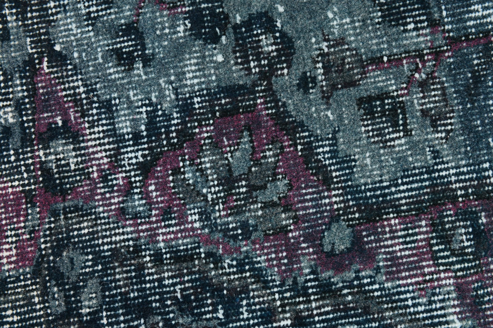5'5'' x 9'2'' Turkish Vintage Runner Rug - 1955 - 12