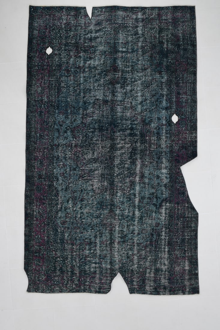5'5'' x 9'2'' Turkish Vintage Runner Rug - 1955: Title: 5'5'' x 9'2'' Turkish Vintage Runner Rug - 1955 Description:5'5'' x 9'2'' Turkish Vintage Runner Rug - 1955 Origin:Turkiye Date/Period:1960-90 Materials:Wool,Cotton Dimension:5'5''x9'2'' ft, 16