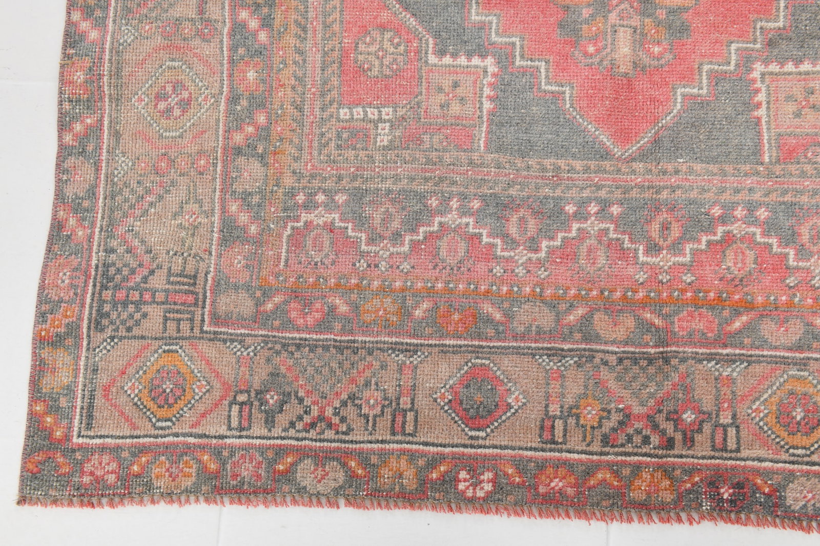 4'3'' x 7'5'' Turkish Vintage Runner Rug - 20526 - 11