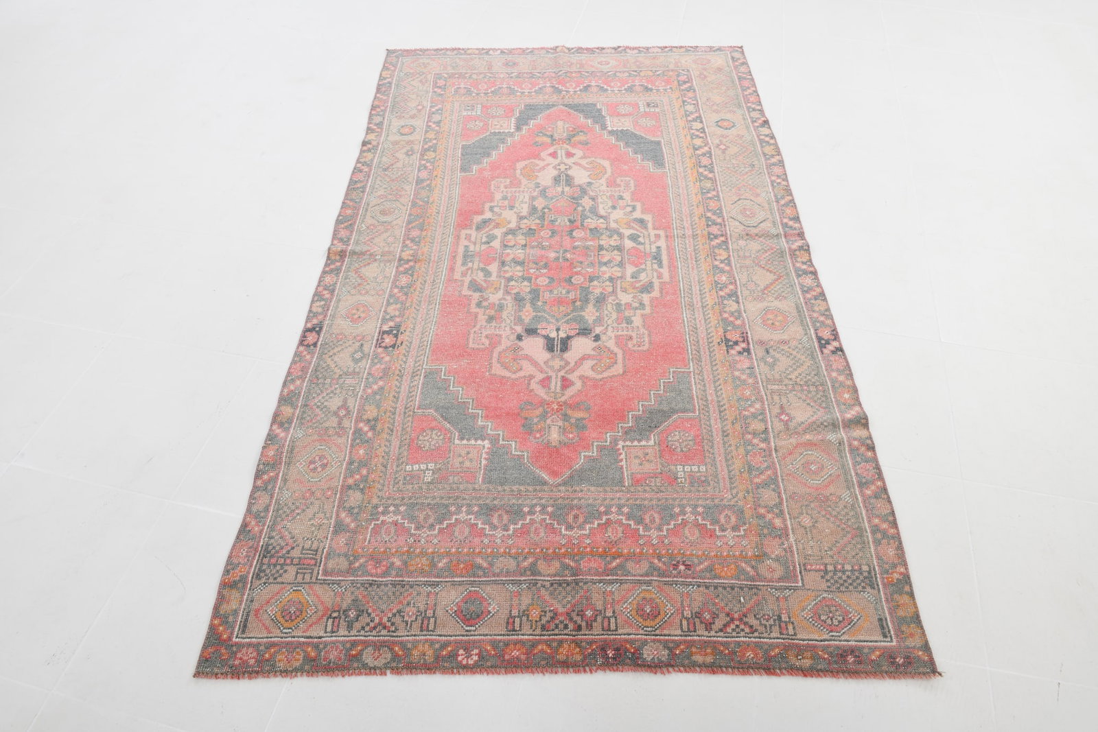 4'3'' x 7'5'' Turkish Vintage Runner Rug - 20526 - 15