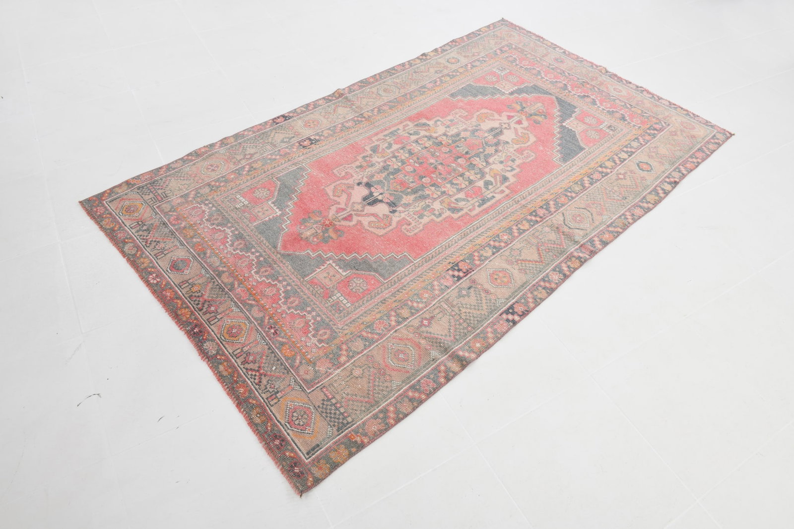 4'3'' x 7'5'' Turkish Vintage Runner Rug - 20526 - 16