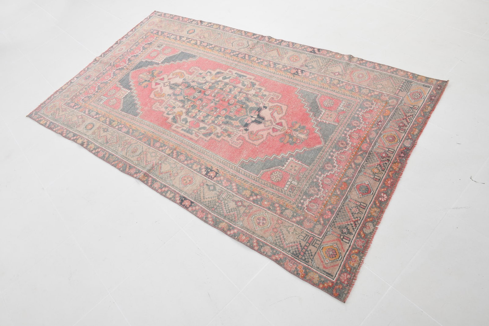 4'3'' x 7'5'' Turkish Vintage Runner Rug - 20526 - 17