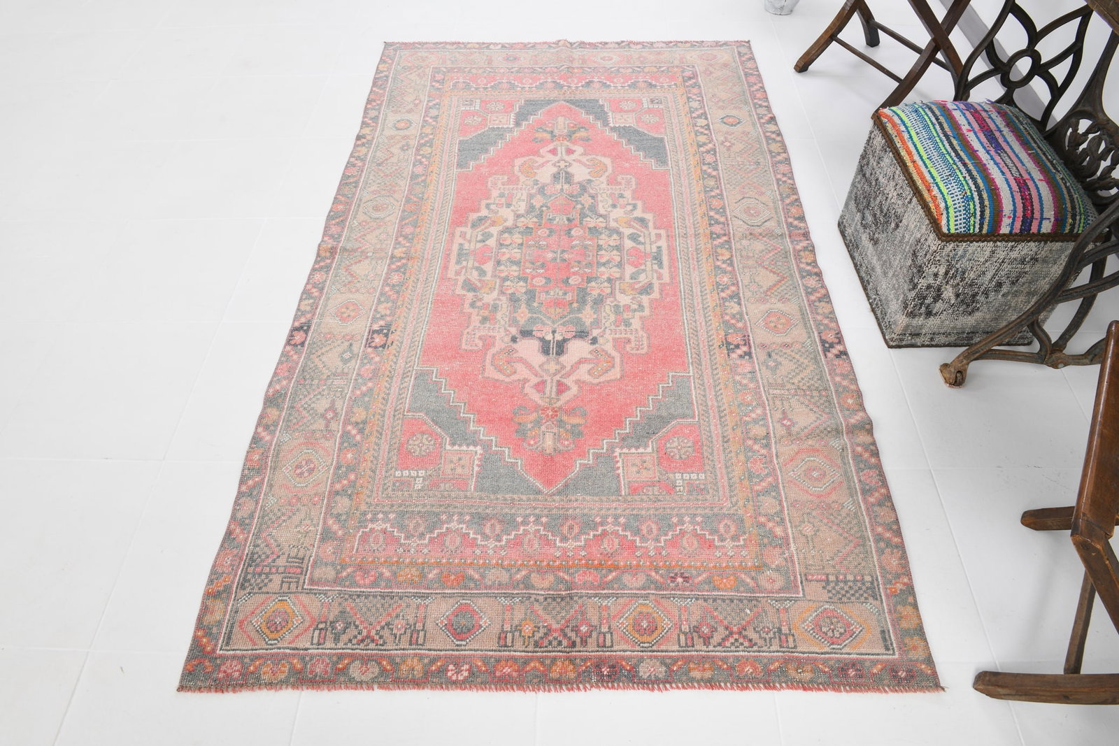 4'3'' x 7'5'' Turkish Vintage Runner Rug - 20526 - 4