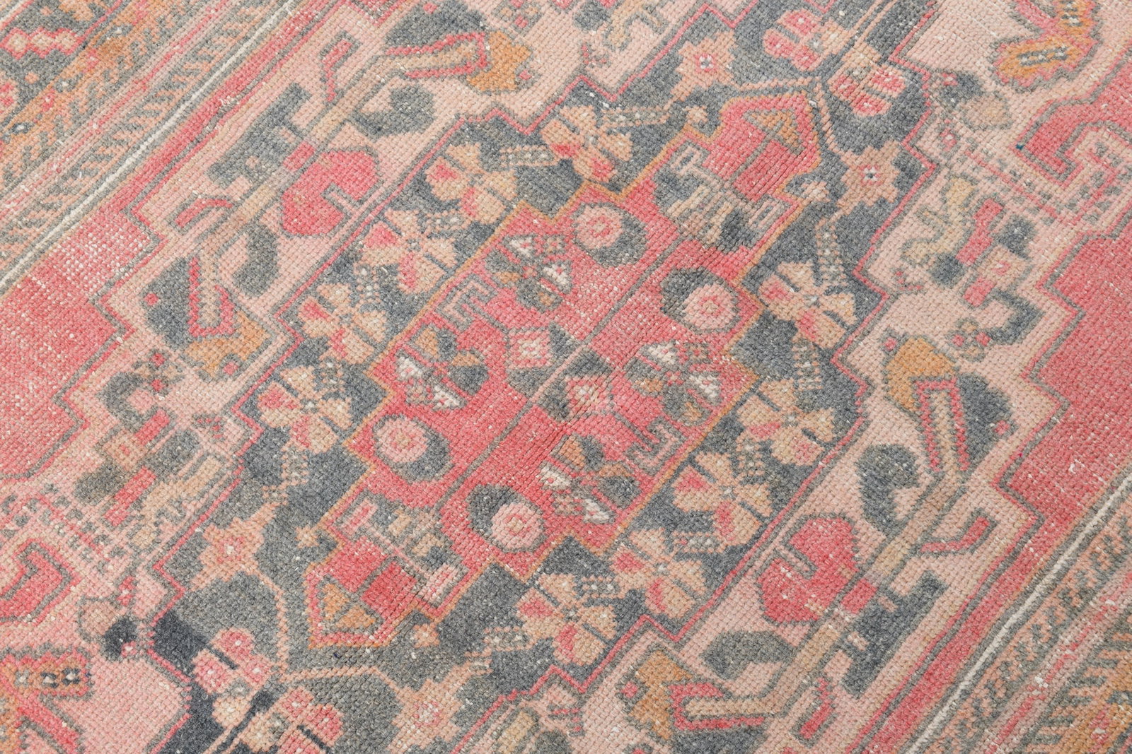 4'3'' x 7'5'' Turkish Vintage Runner Rug - 20526 - 6