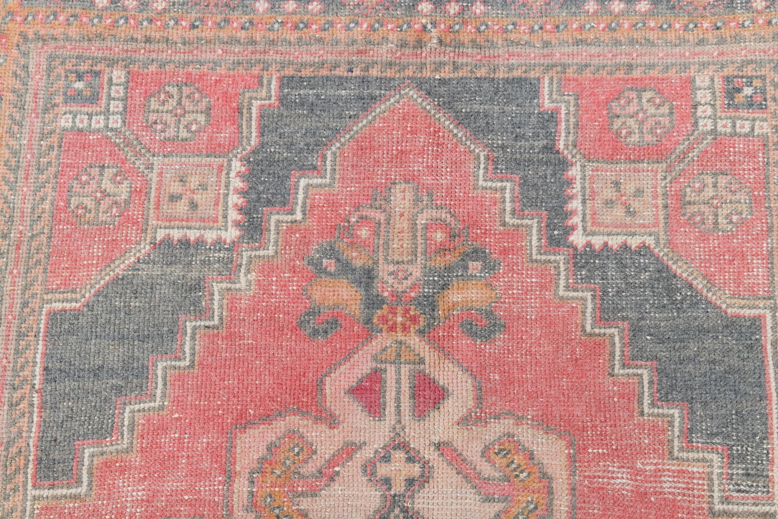 4'3'' x 7'5'' Turkish Vintage Runner Rug - 20526 - 7