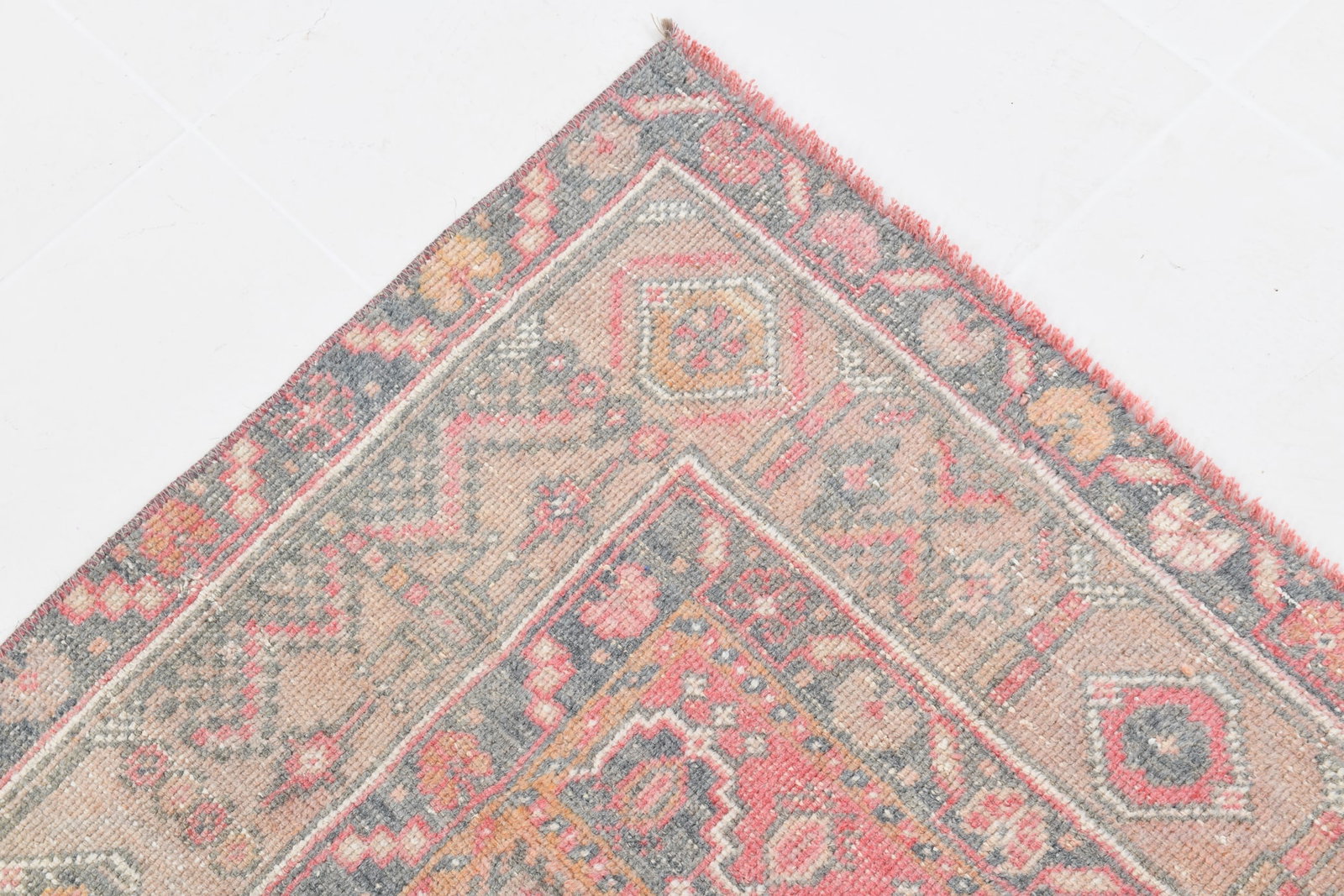 4'3'' x 7'5'' Turkish Vintage Runner Rug - 20526 - 8