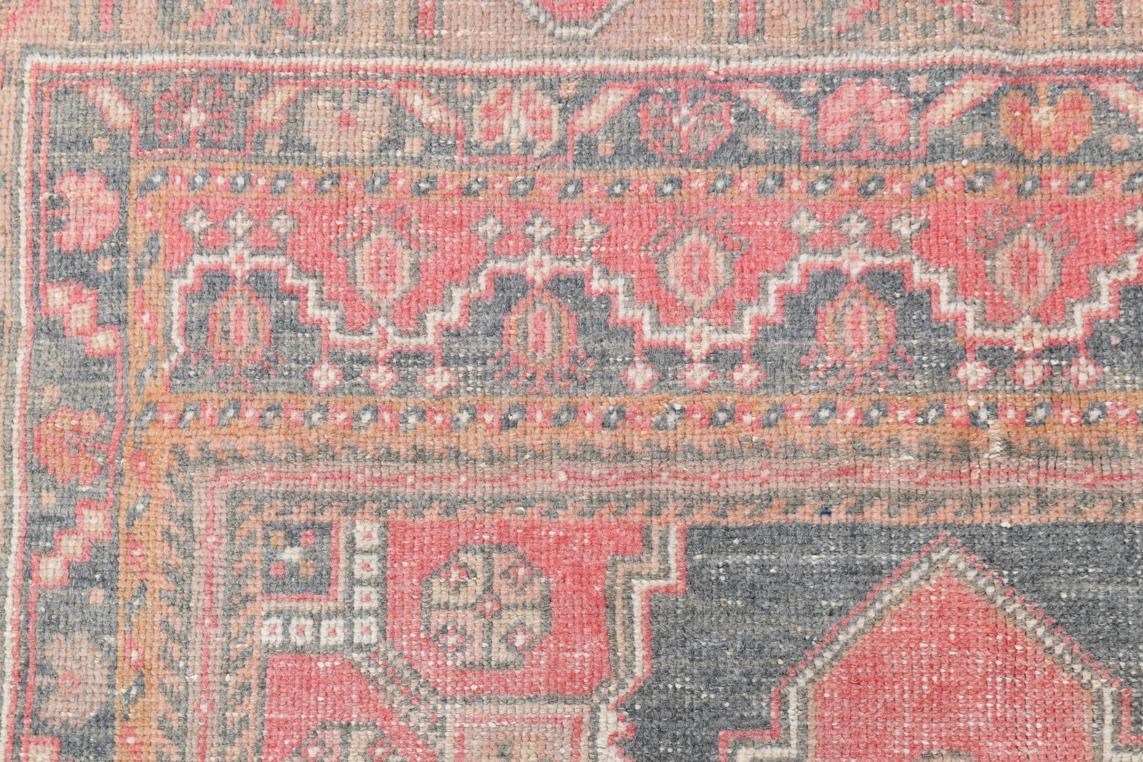 4'3'' x 7'5'' Turkish Vintage Runner Rug - 20526 - 9