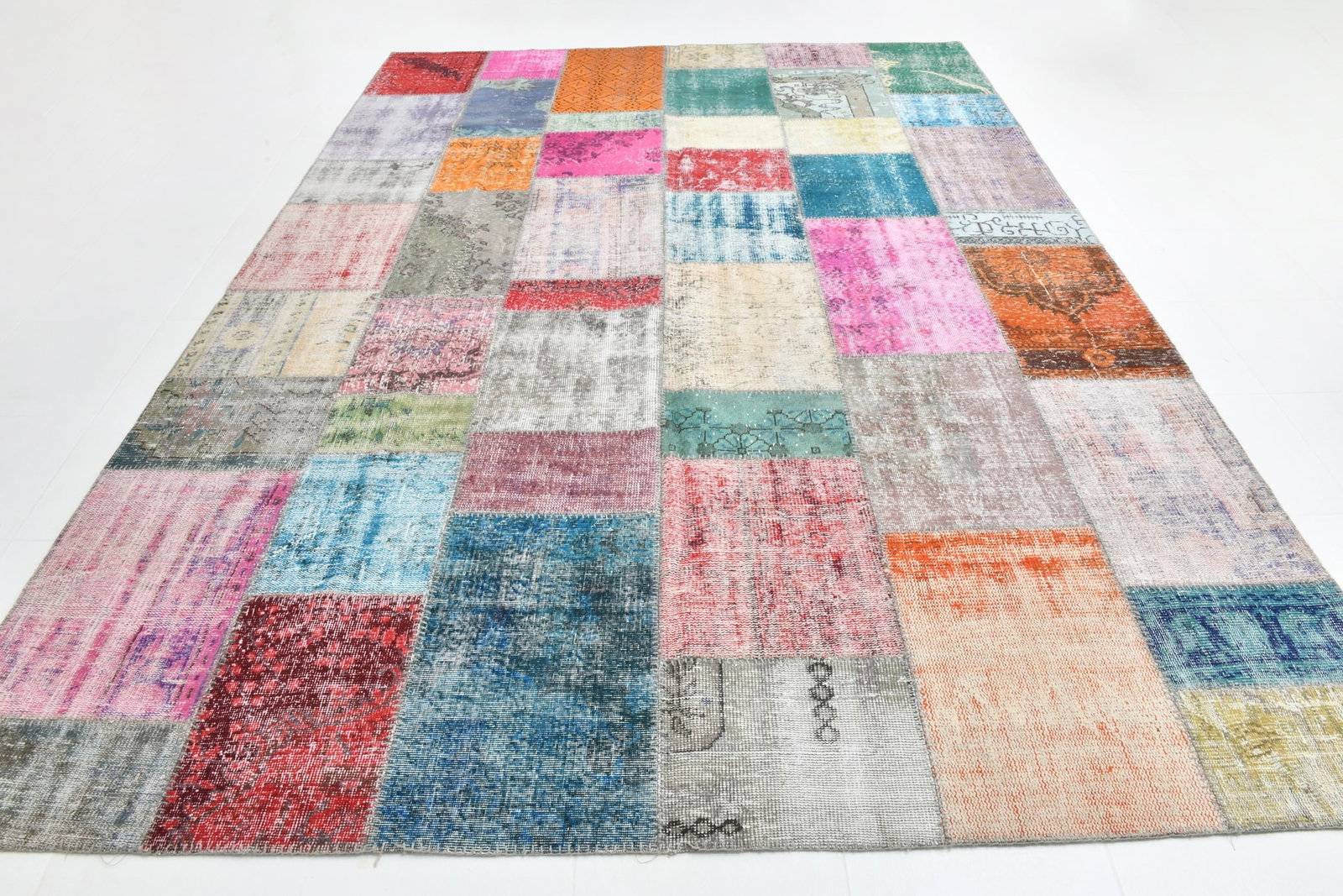8'4'' x 11'7'' Handmade Vintage Wool Patchwork Rug - 482 - 18