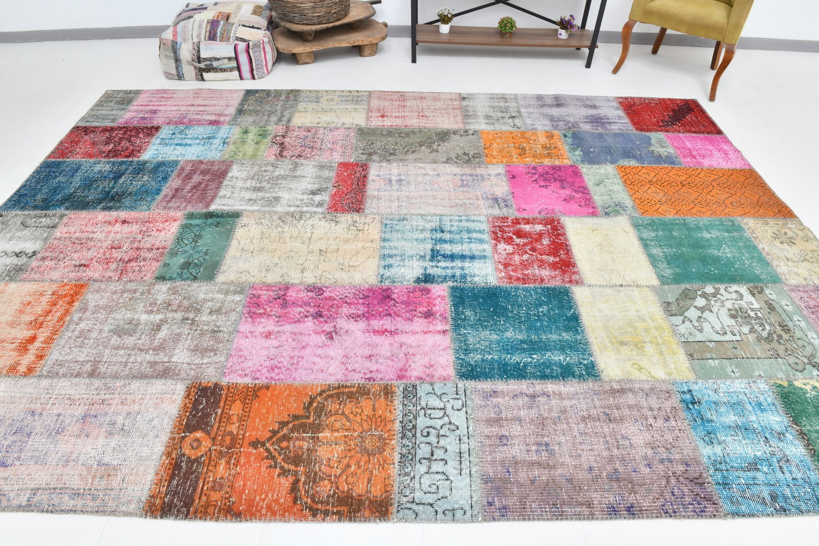 8'4'' x 11'7'' Handmade Vintage Wool Patchwork Rug - 482 - 3