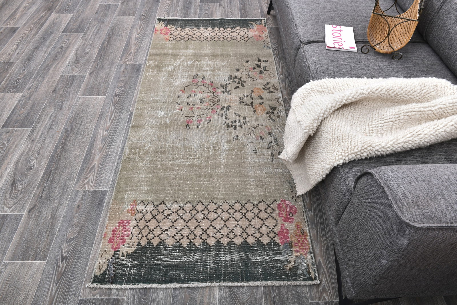 2'9'' x 6'8'' Turkish Vintage Runner Rug - 243830 - 3
