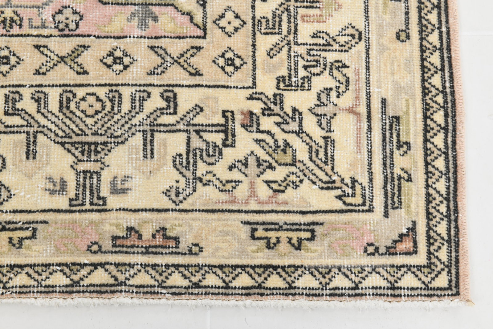 6'3'' x 10'4'' Handmade Vintage Wool Rug - 17896 - 11
