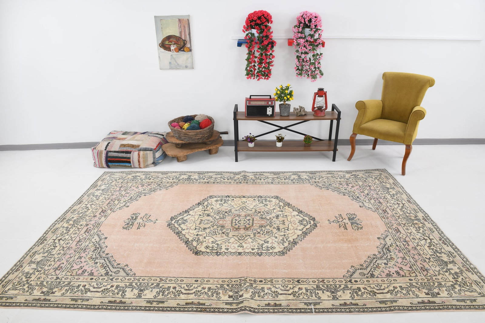 6'3'' x 10'4'' Handmade Vintage Wool Rug - 17896 - 2