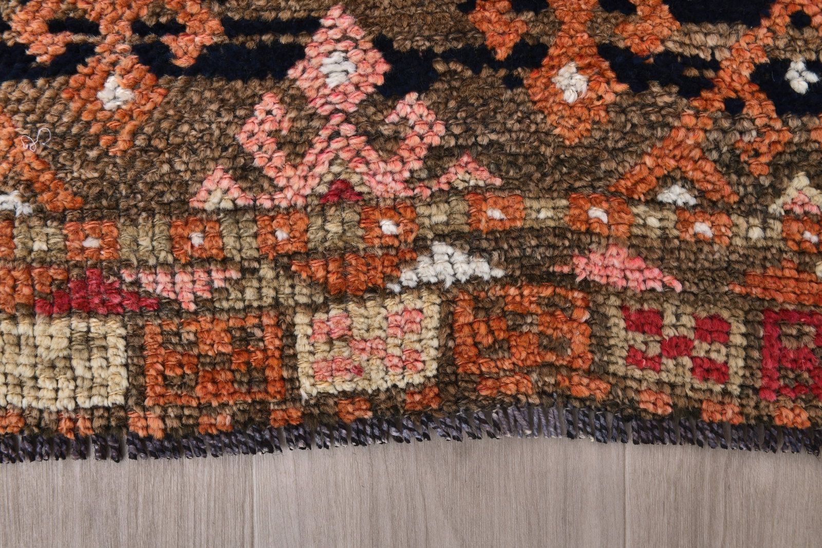 2'10'' x 11'3'' Handmade Vintage Wool Rug - 242320 - 9