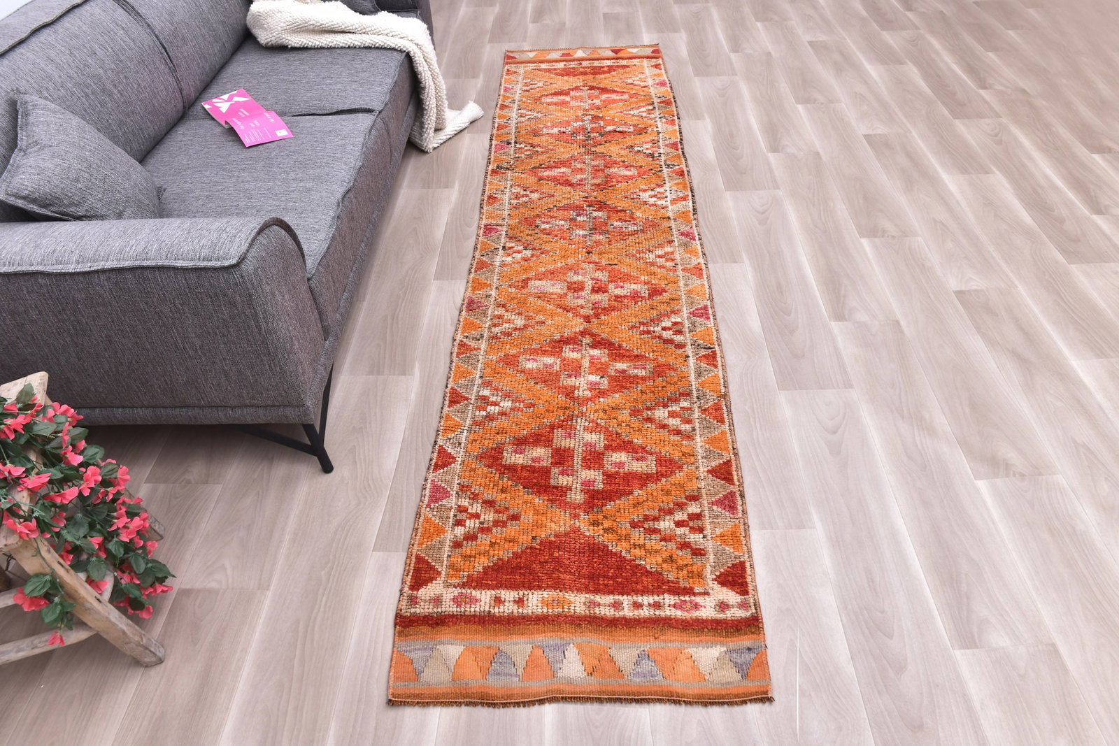 2'6'' x 10'5'' Vintage Wool Runner Rug - 240697 - 3