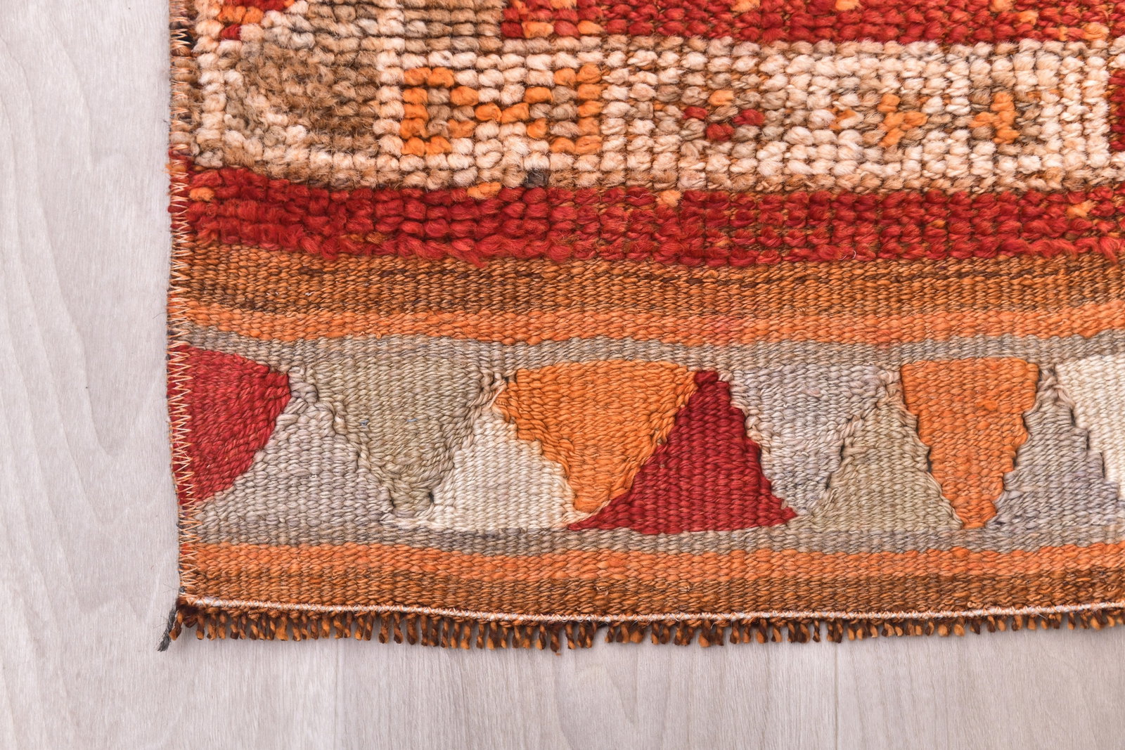 2'6'' x 10'5'' Vintage Wool Runner Rug - 240697 - 8