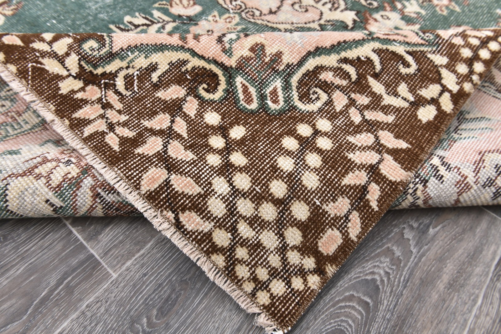 5'8'' x 9'5'' Handmade Vintage Wool Rug - 243969 - 12