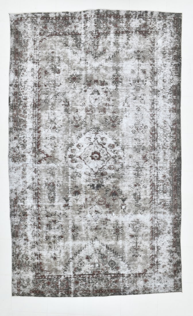 6'2'' x 10'3'' Handmade Vintage Wool Rug - 6633: Title: 6'2'' x 10'3'' Handmade Vintage Wool Rug - 6633 Description:6'2'' x 10'3'' Handmade Vintage Wool Rug - 6633 Origin:Turkiye Date/Period:1960-90 Materials:Wool,Cotton Dimension:6'2''x10'3'' ft,