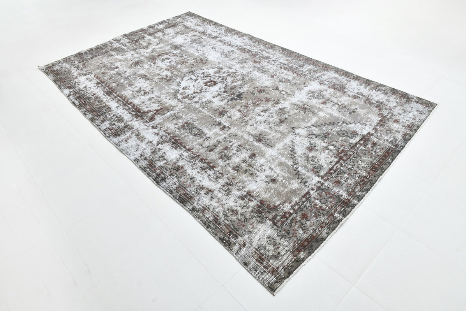 6'2'' x 10'3'' Handmade Vintage Wool Rug - 6633 - 20