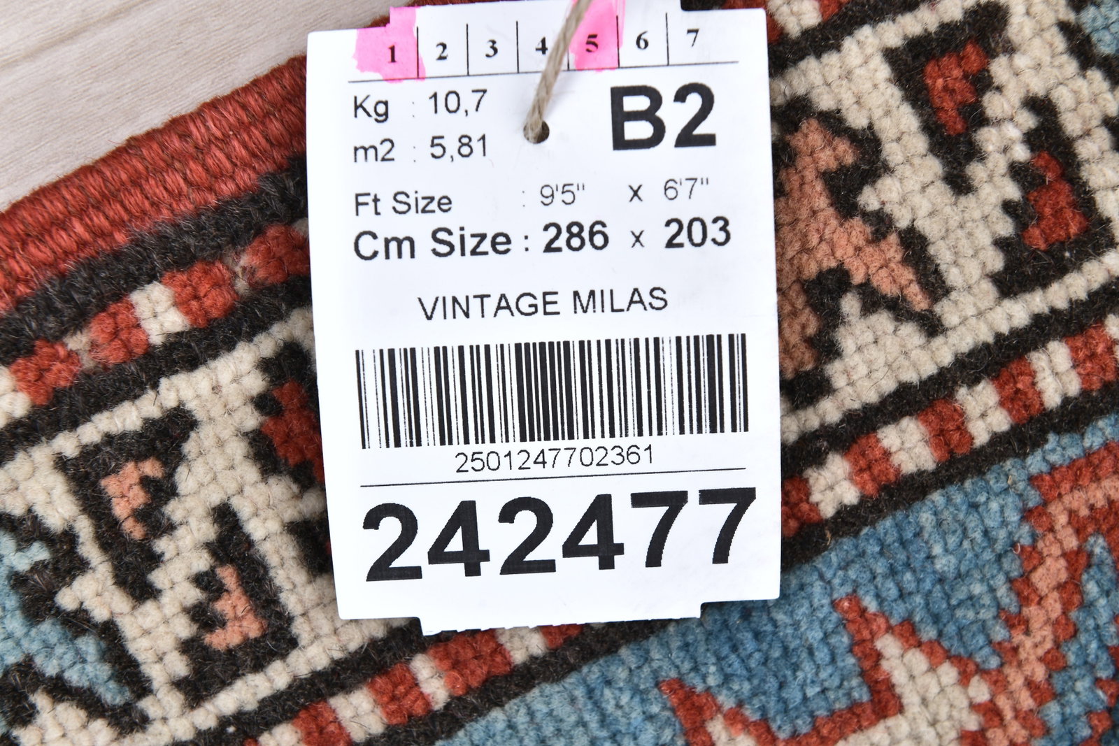6'7'' x 9'4'' Handmade Vintage Wool Rug - 242477 - 16