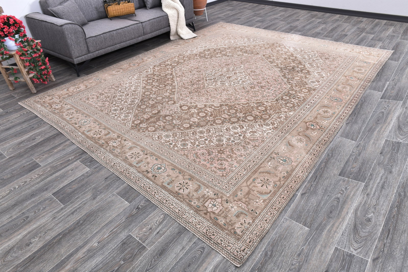 9'4'' x 12'2'' Unique Handmade Vintage Rug - 242396 - 2