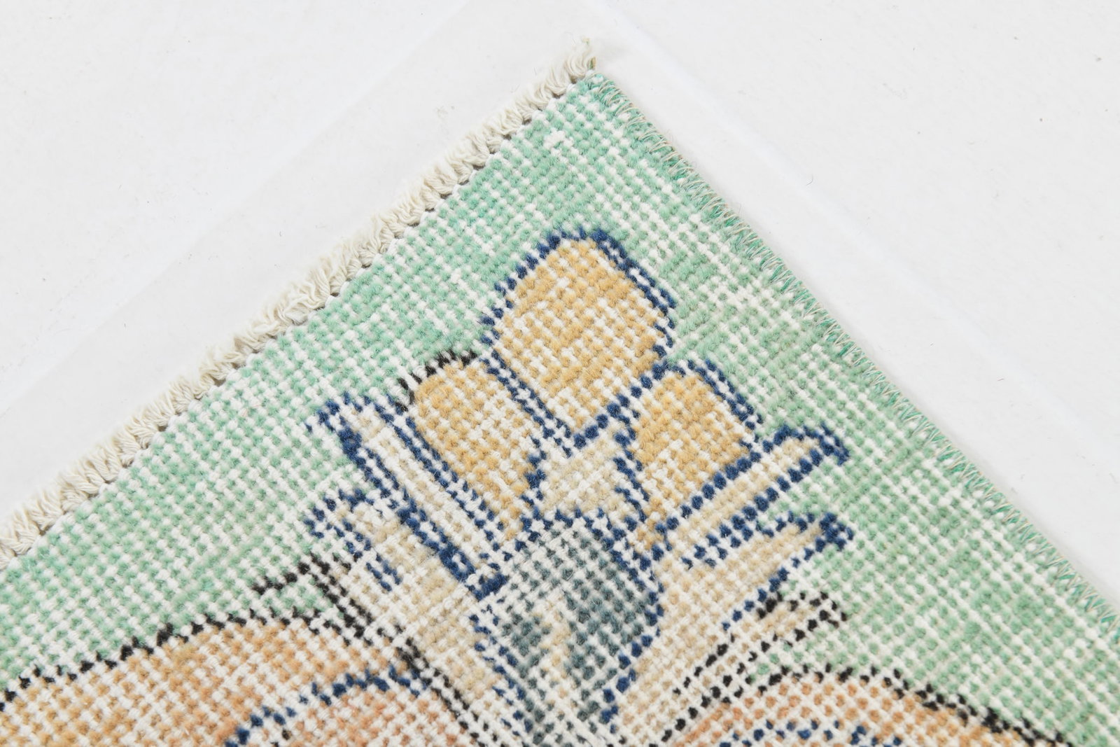 6'6'' x 10'2'' Handmade Vintage Wool Rug - 4679 - 10