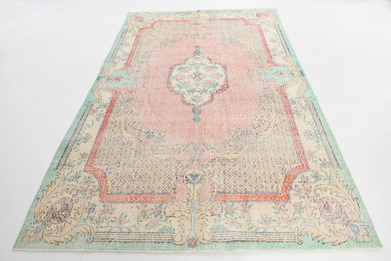 6'6'' x 10'2'' Handmade Vintage Wool Rug - 4679 - 18