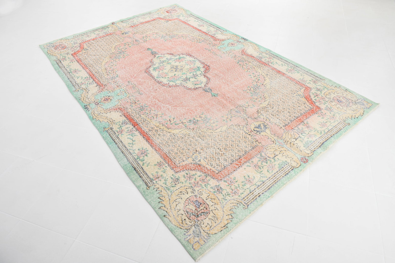 6'6'' x 10'2'' Handmade Vintage Wool Rug - 4679 - 19