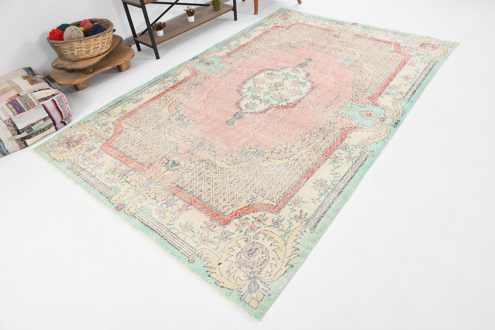 6'6'' x 10'2'' Handmade Vintage Wool Rug - 4679 - 5