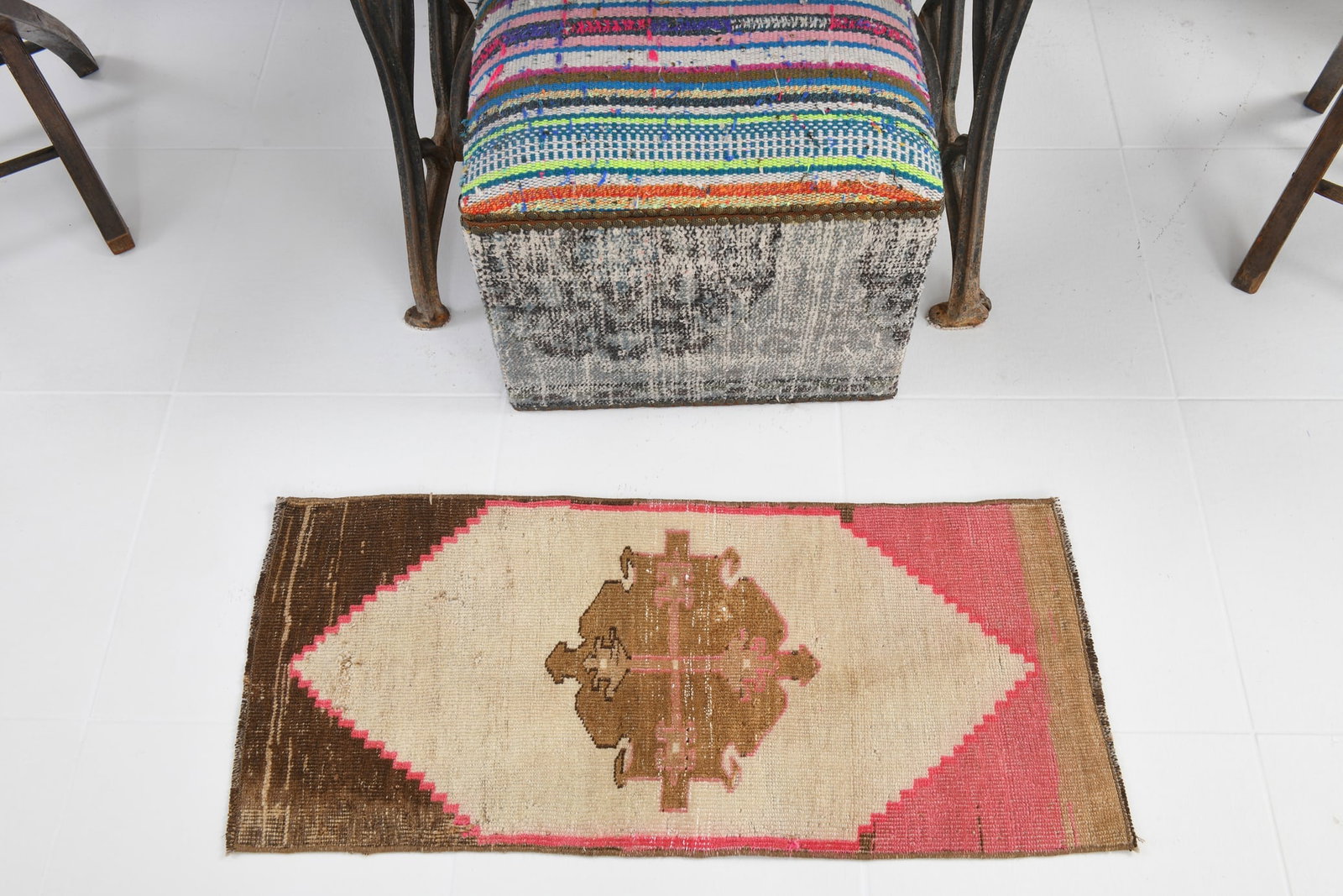 1'3'' x 2'11'' Decorative Vintage Rug - 19451 - 2