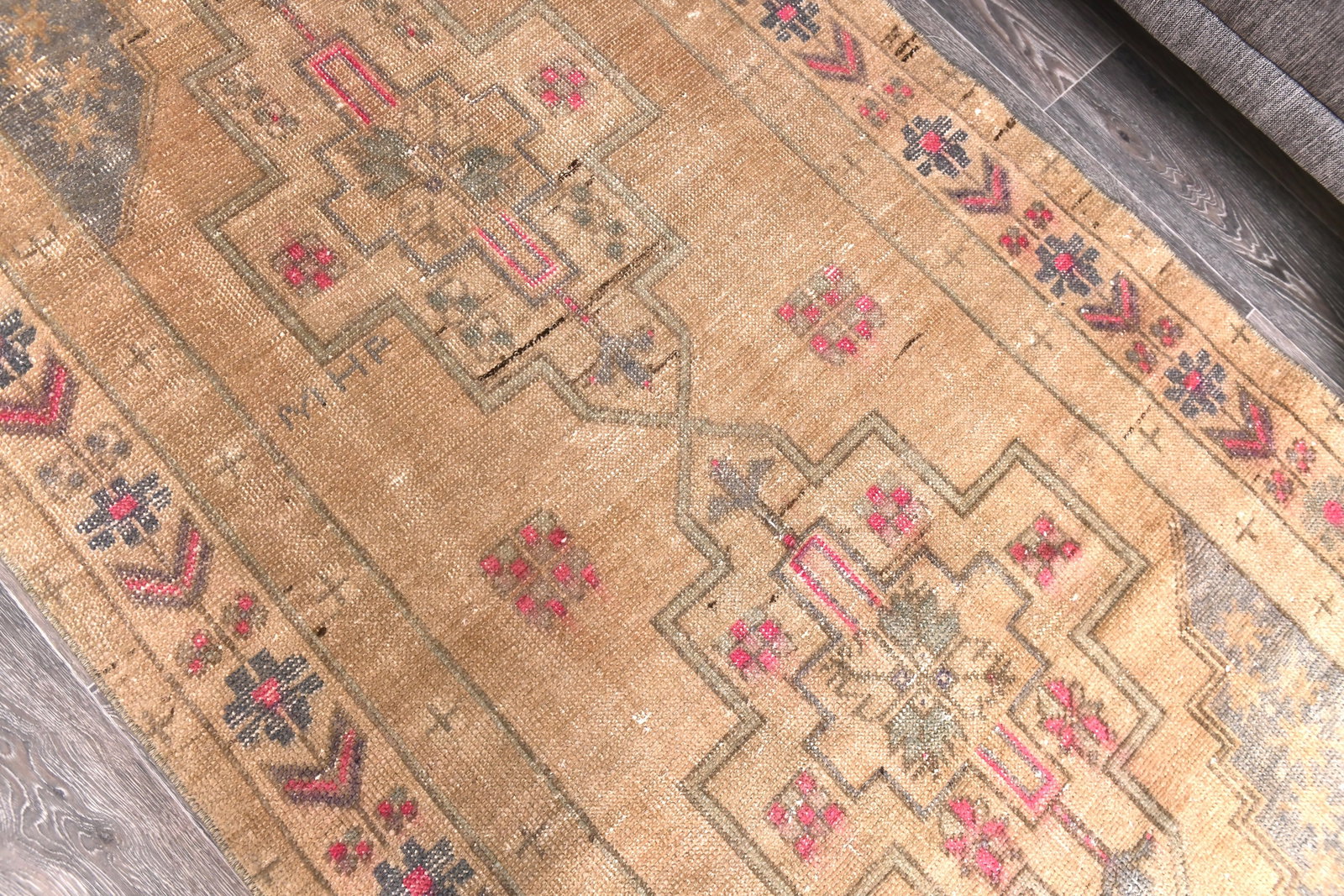 3'9'' x 8'2'' Turkish Vintage Runner Rug - 1872 - 4