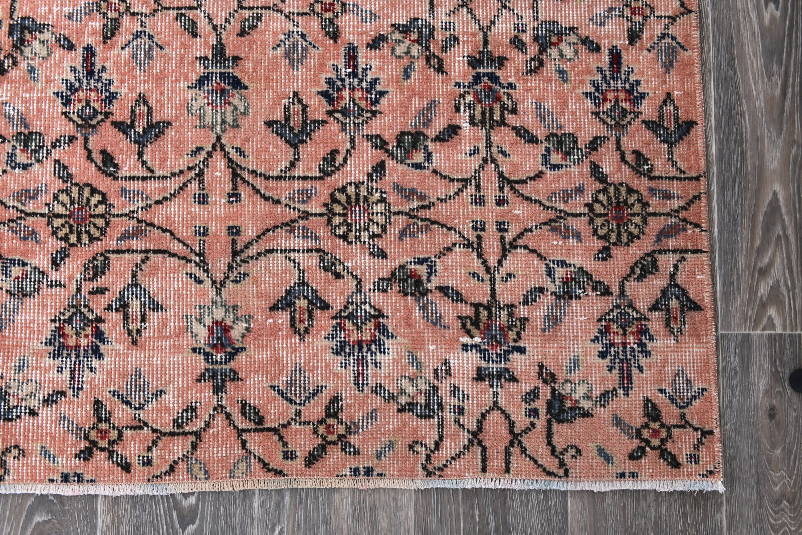 5'5'' x 8'0'' Handmade Vintage Wool Rug - 243960 - 10