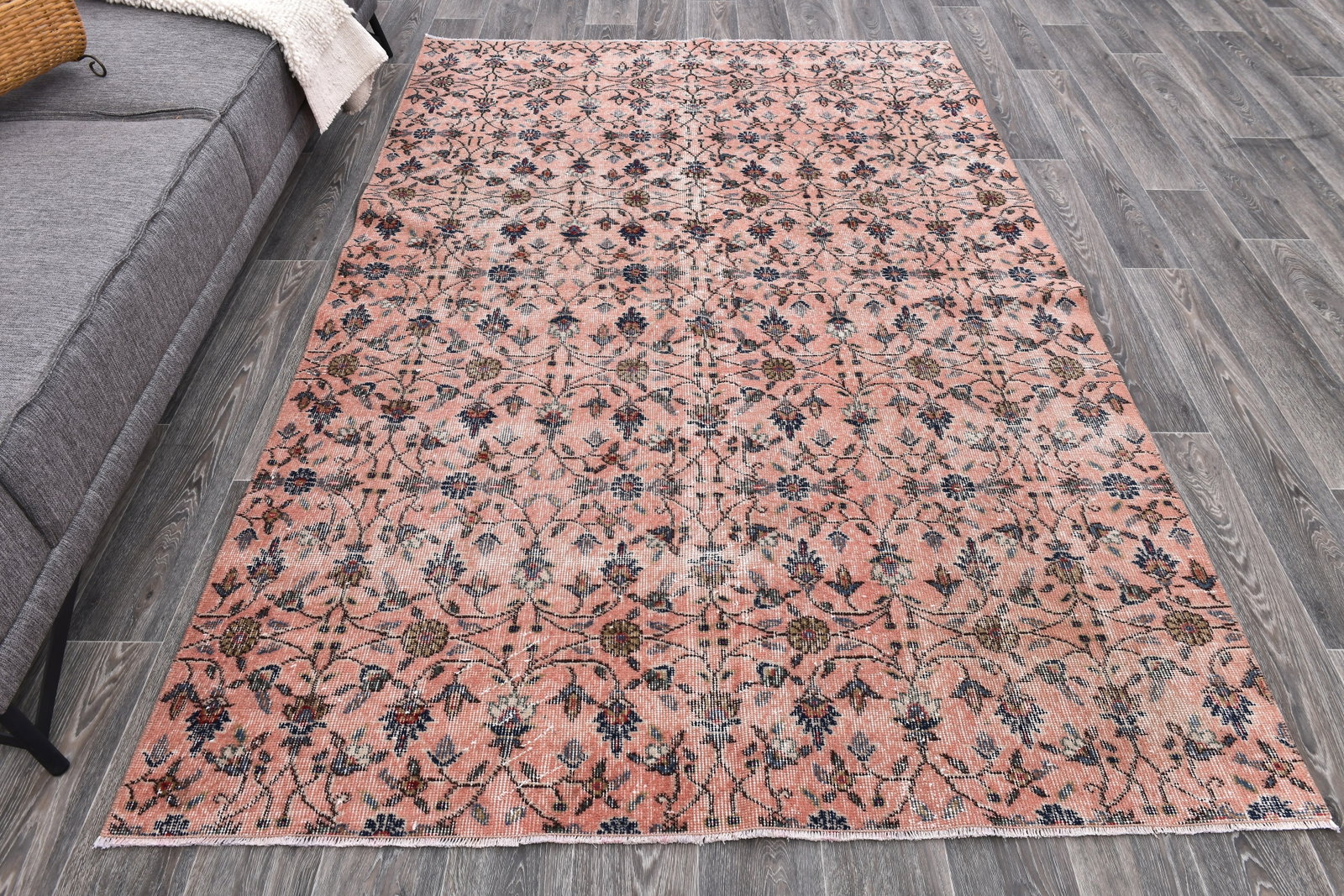 5'5'' x 8'0'' Handmade Vintage Wool Rug - 243960 - 3