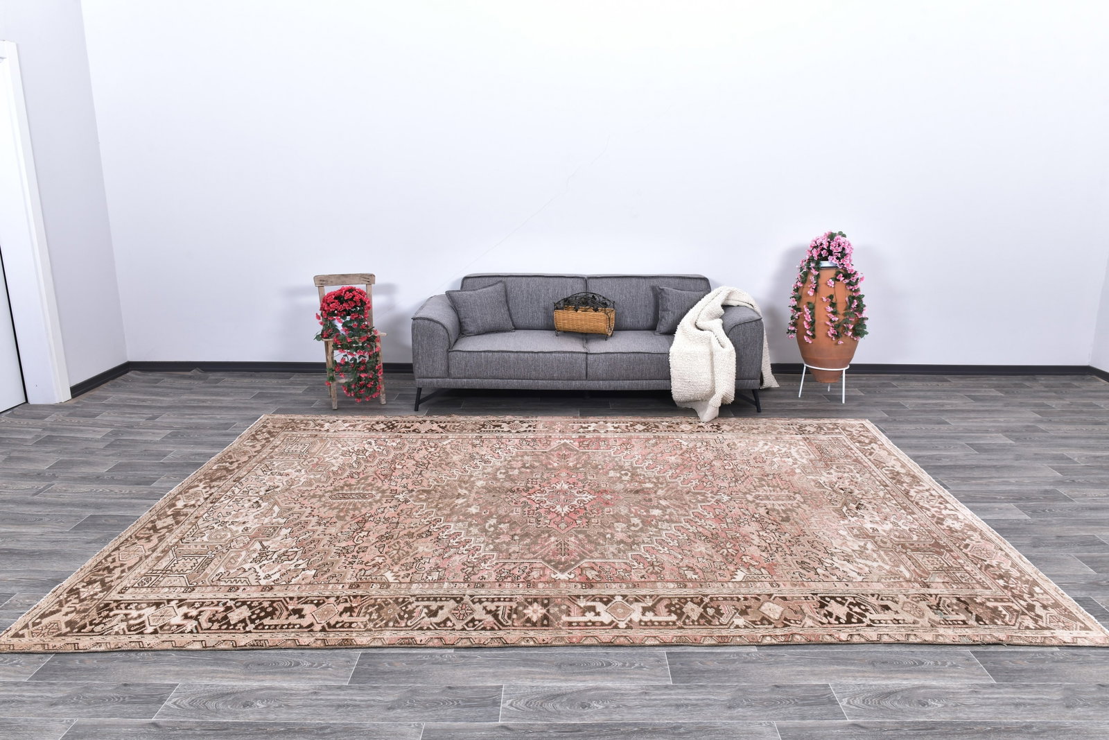 7'11'' x 12'6'' Unique Handmade Vintage Rug - 242392: Title: 7'11'' x 12'6'' Unique Handmade Vintage Rug - 242392 Description:7'11'' x 12'6'' Unique Handmade Vintage Rug - 242392 Origin:Turkiye Date/Period:1960-90 Materials:Wool,Cotton Dimension:7'11''x1