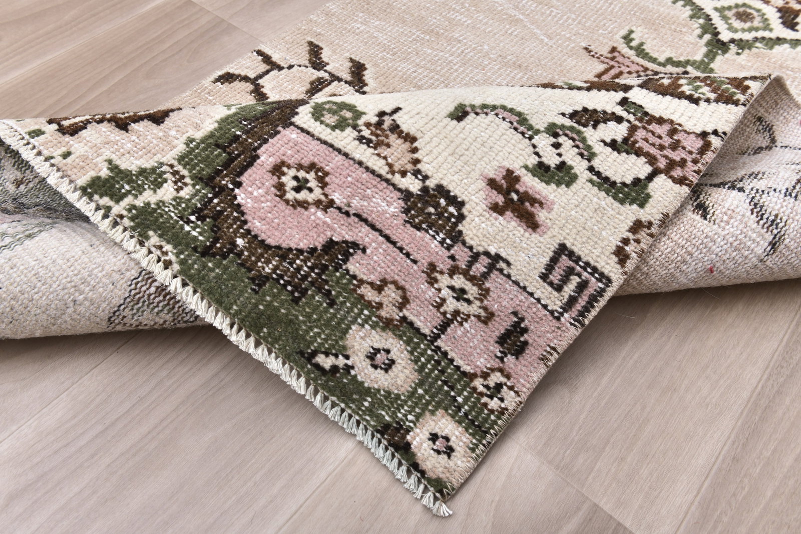 2'9'' x 8'8'' Decorative Vintage Rug - 242515 - 12