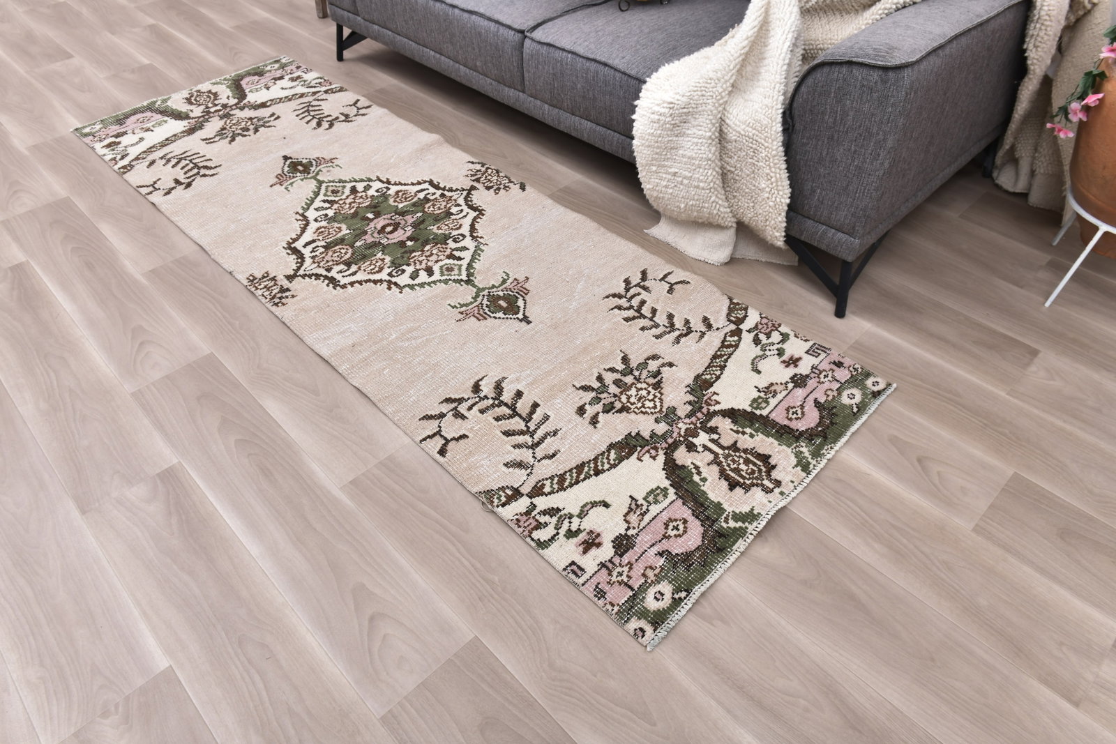 2'9'' x 8'8'' Decorative Vintage Rug - 242515 - 2