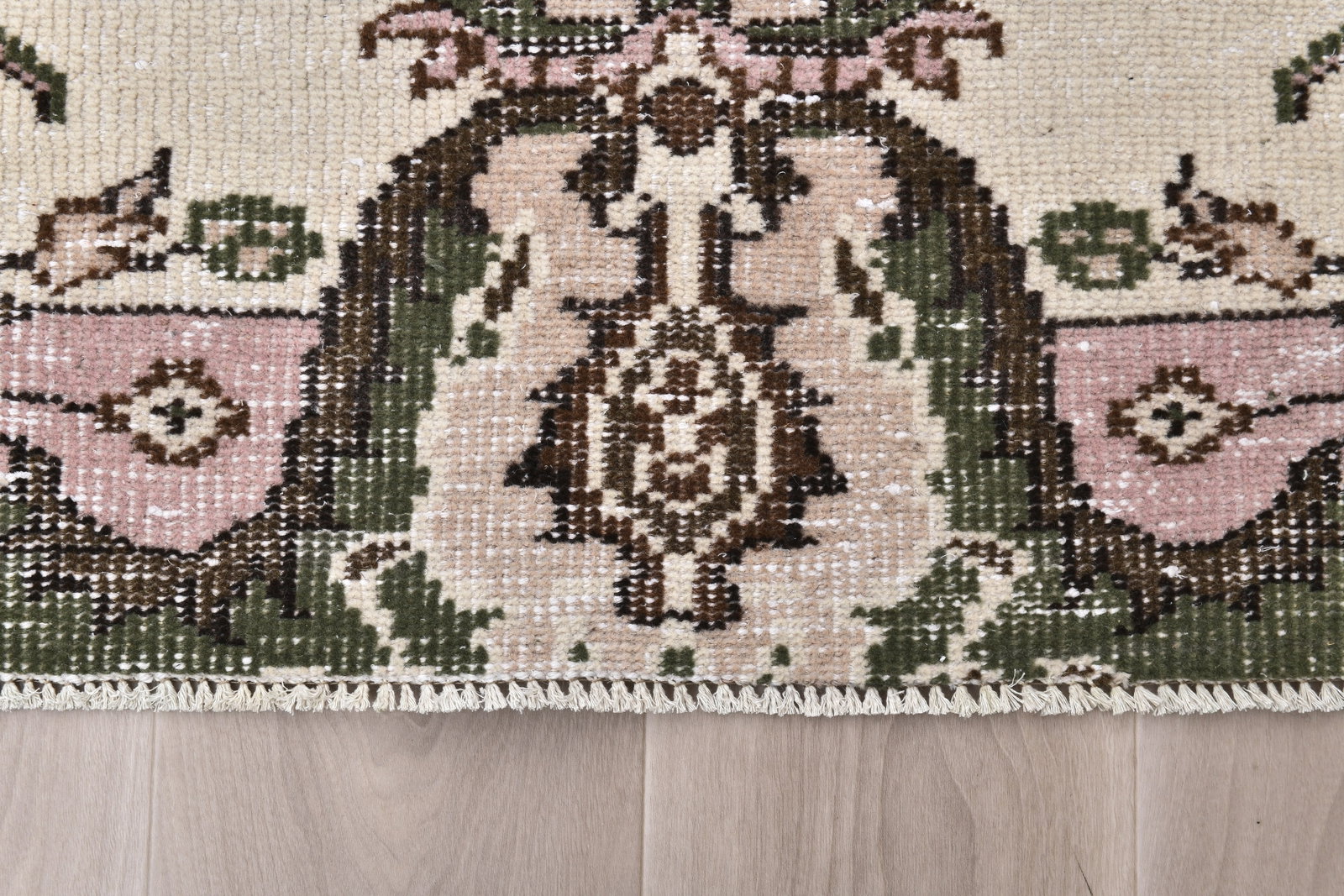 2'9'' x 8'8'' Decorative Vintage Rug - 242515 - 9