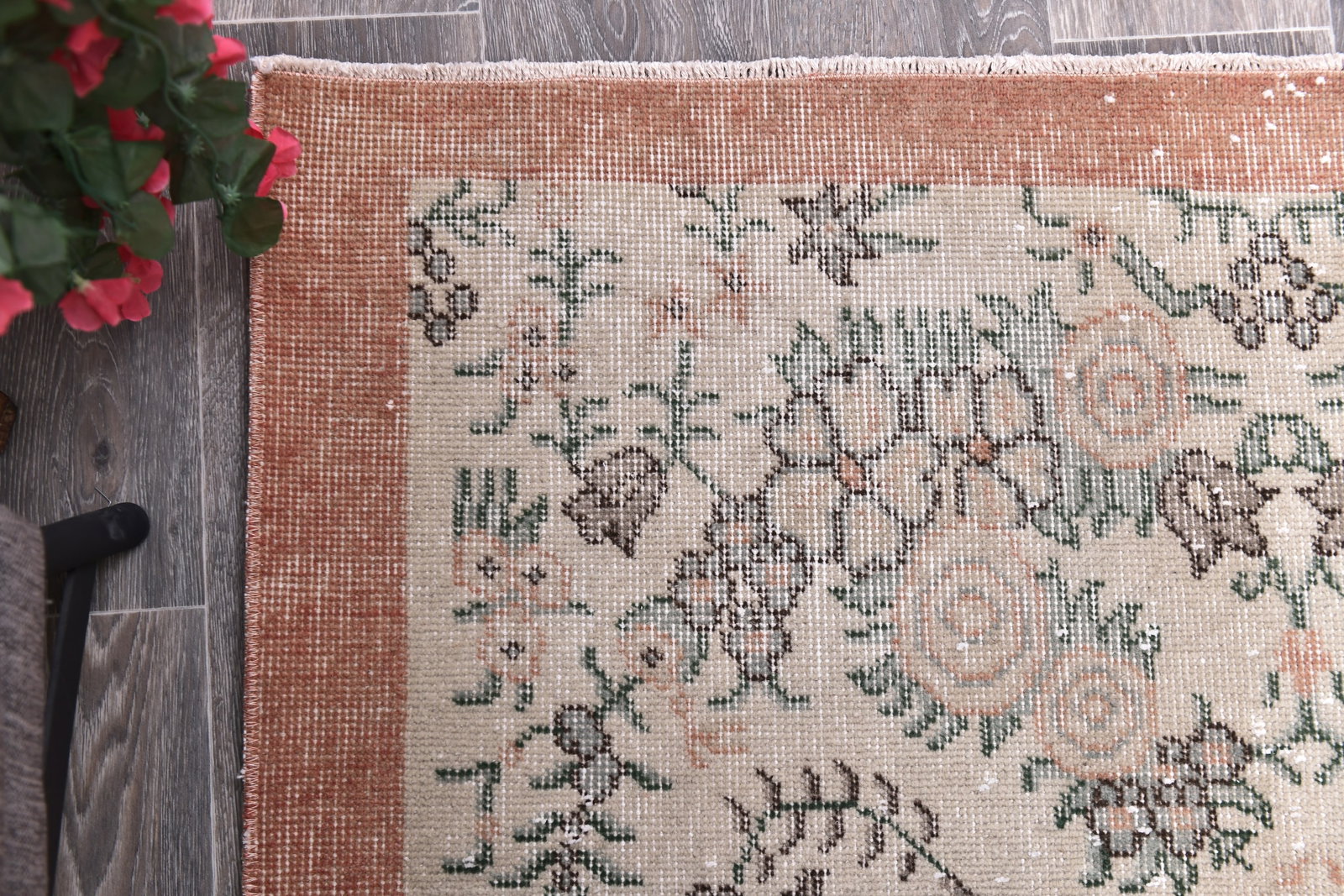 3'9'' x 6'7'' Handmade Vintage Wool Rug - 244772 - 11