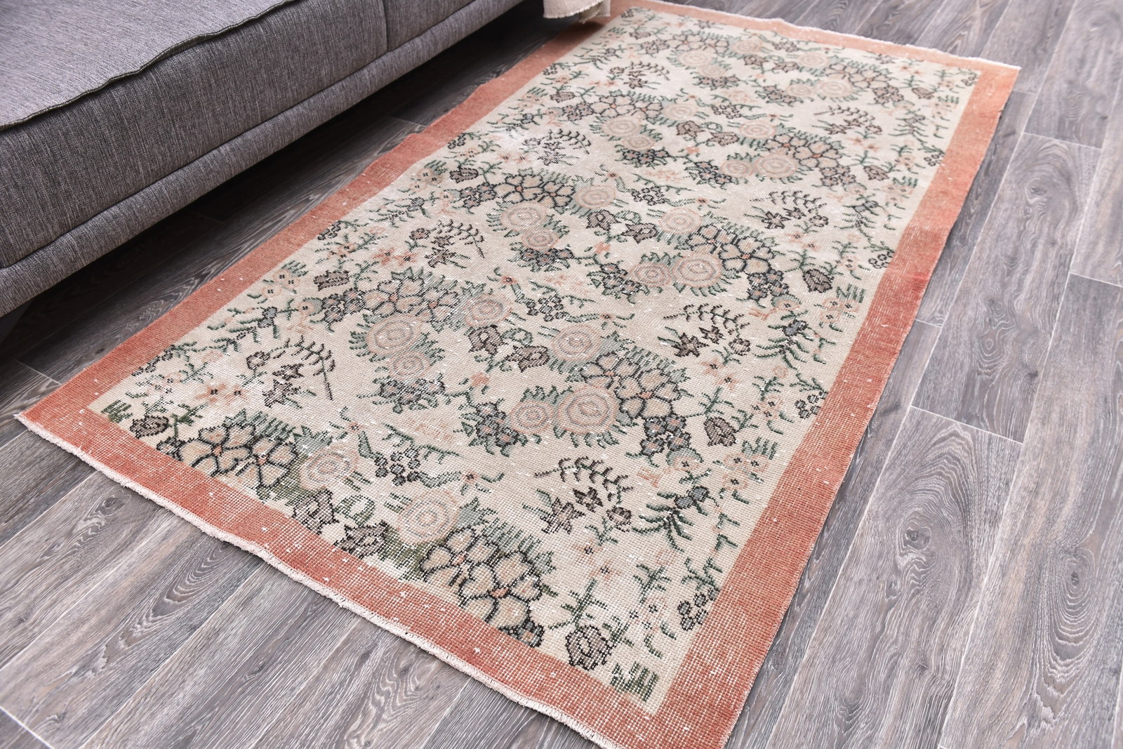3'9'' x 6'7'' Handmade Vintage Wool Rug - 244772 - 2