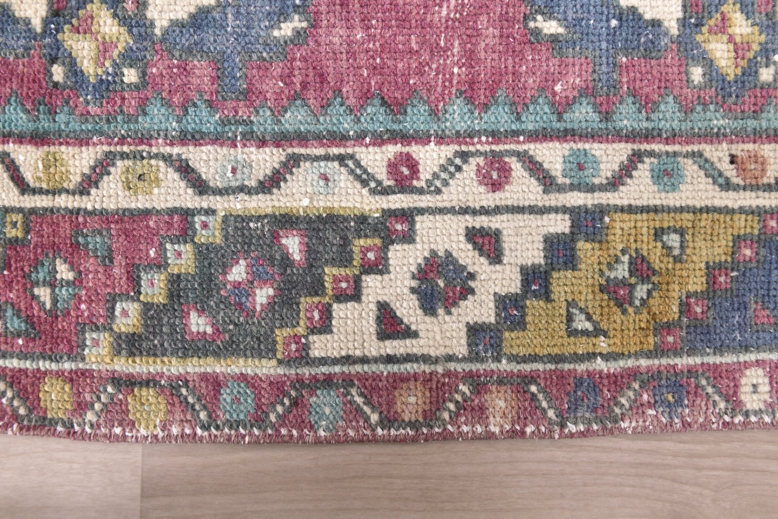 1'8'' x 2'10'' Turkish Vintage Runner Rug - 24050 - 10
